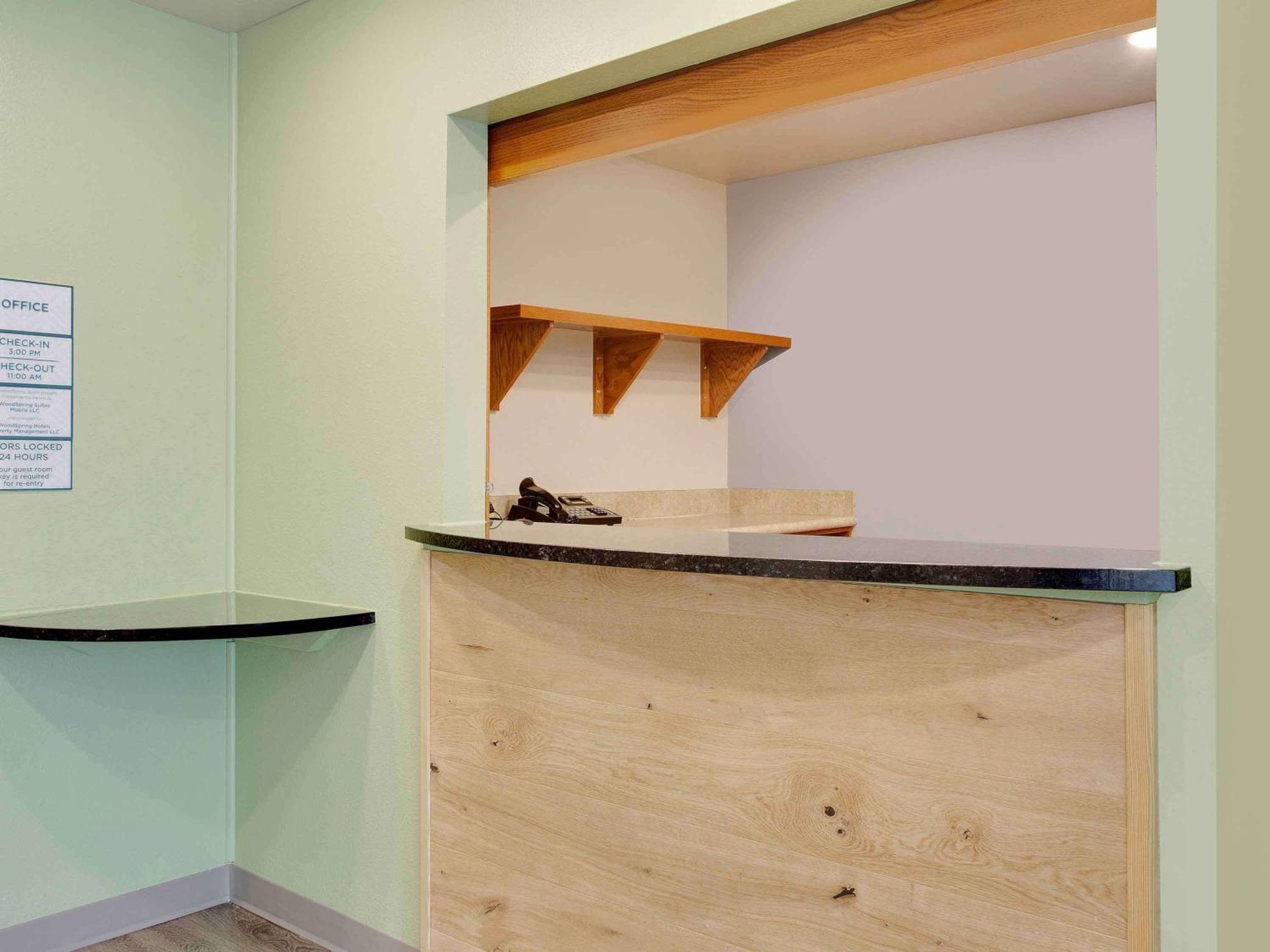 Extended Stay America Select Suites - Mobile - I-65 Екстер'єр фото