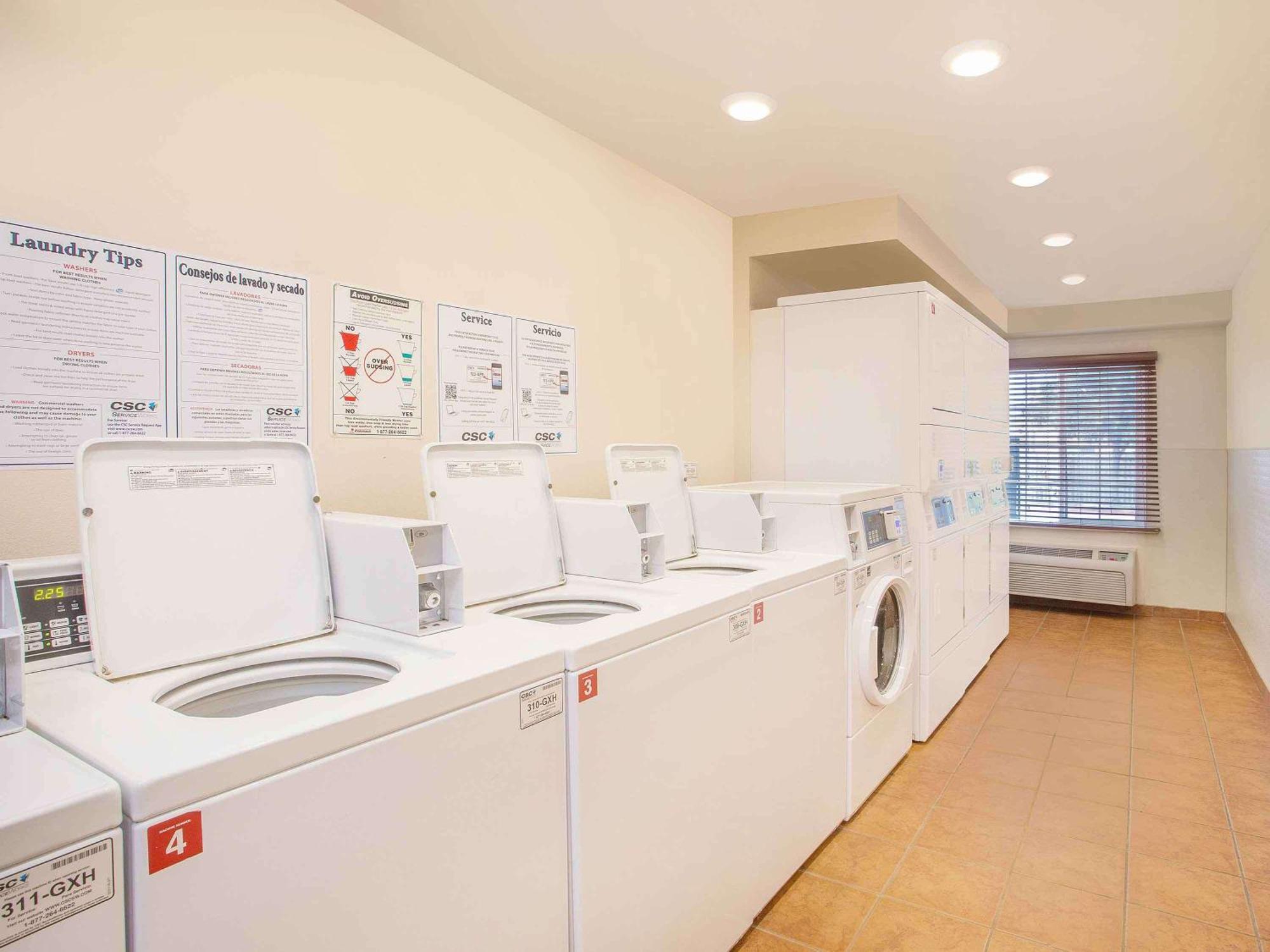 Extended Stay America Select Suites - Mobile - I-65 Екстер'єр фото
